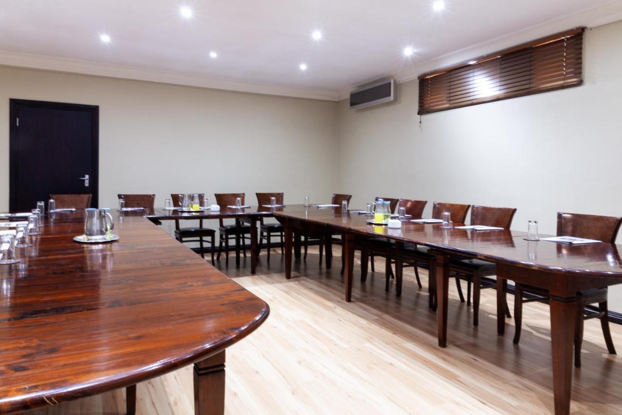 Innjoy Boutique Hotel Центурион Экстерьер фото